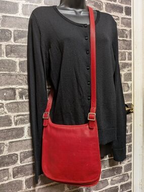 Vintage 9135 Coach Hippie Flap Saddle Red Leather Crossbody Bag